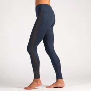 Vuori Women's Asymmetric Block Leggings Midnight